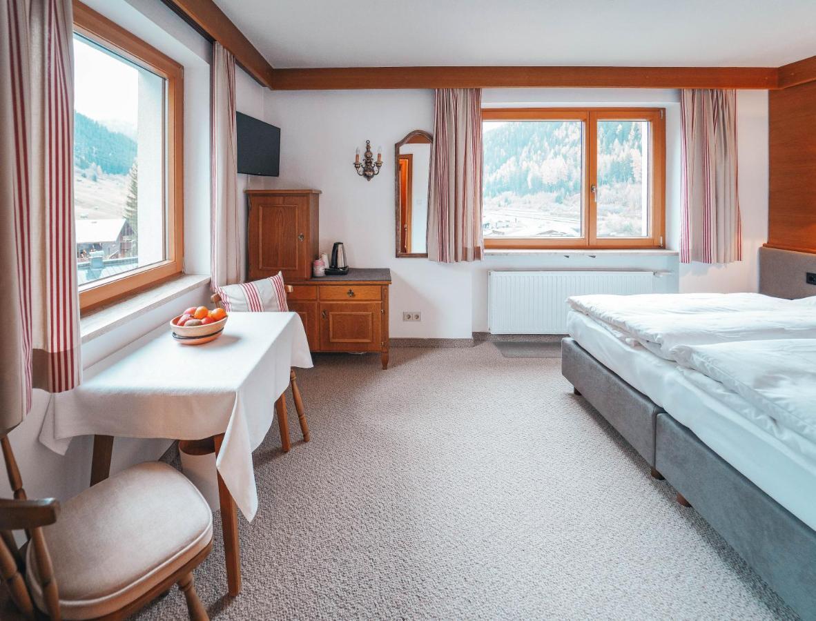 Hotel Garni Almjur Sankt Anton am Arlberg Extérieur photo