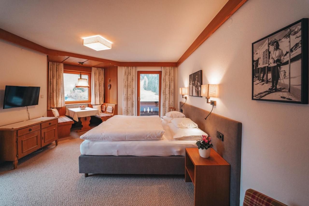 Hotel Garni Almjur Sankt Anton am Arlberg Extérieur photo