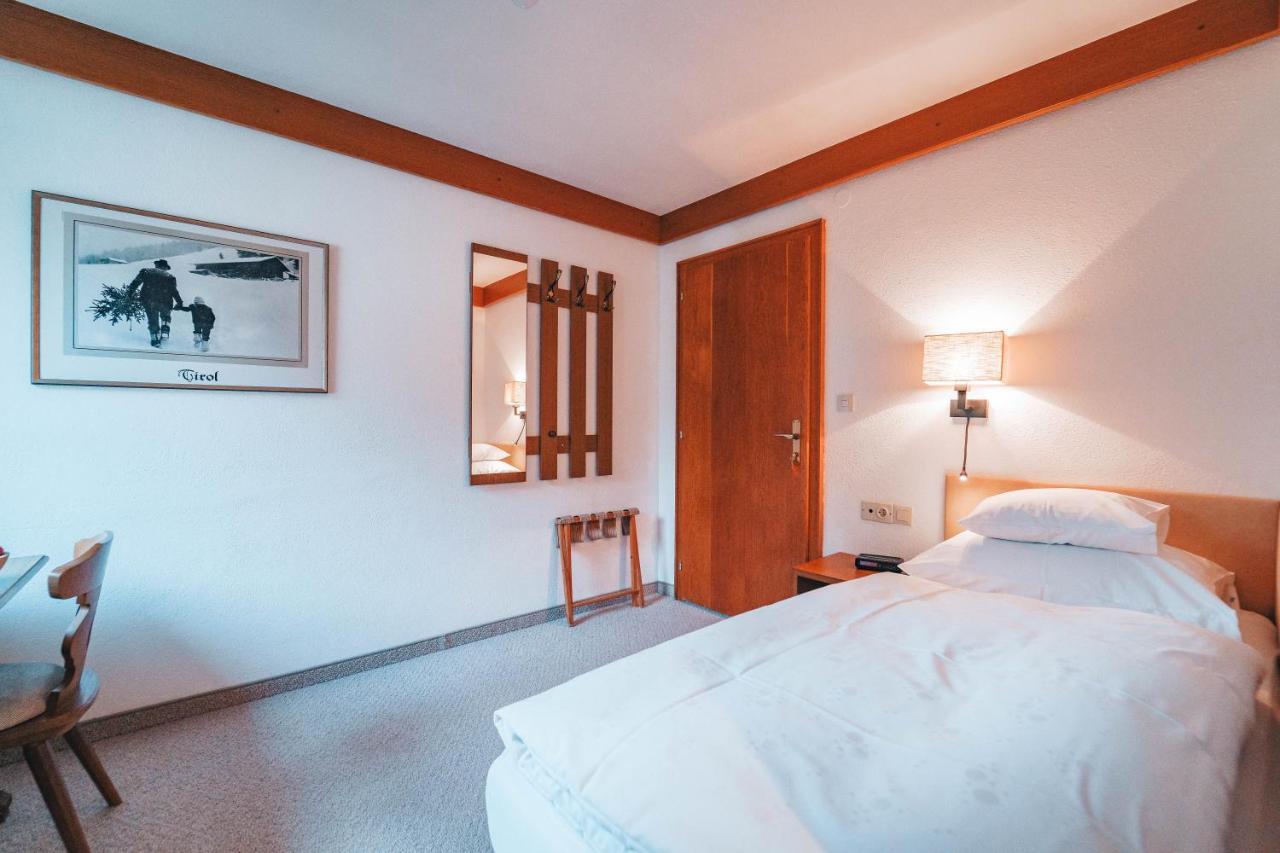 Hotel Garni Almjur Sankt Anton am Arlberg Extérieur photo