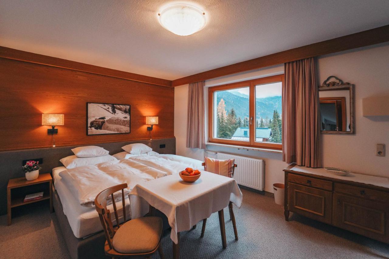 Hotel Garni Almjur Sankt Anton am Arlberg Extérieur photo