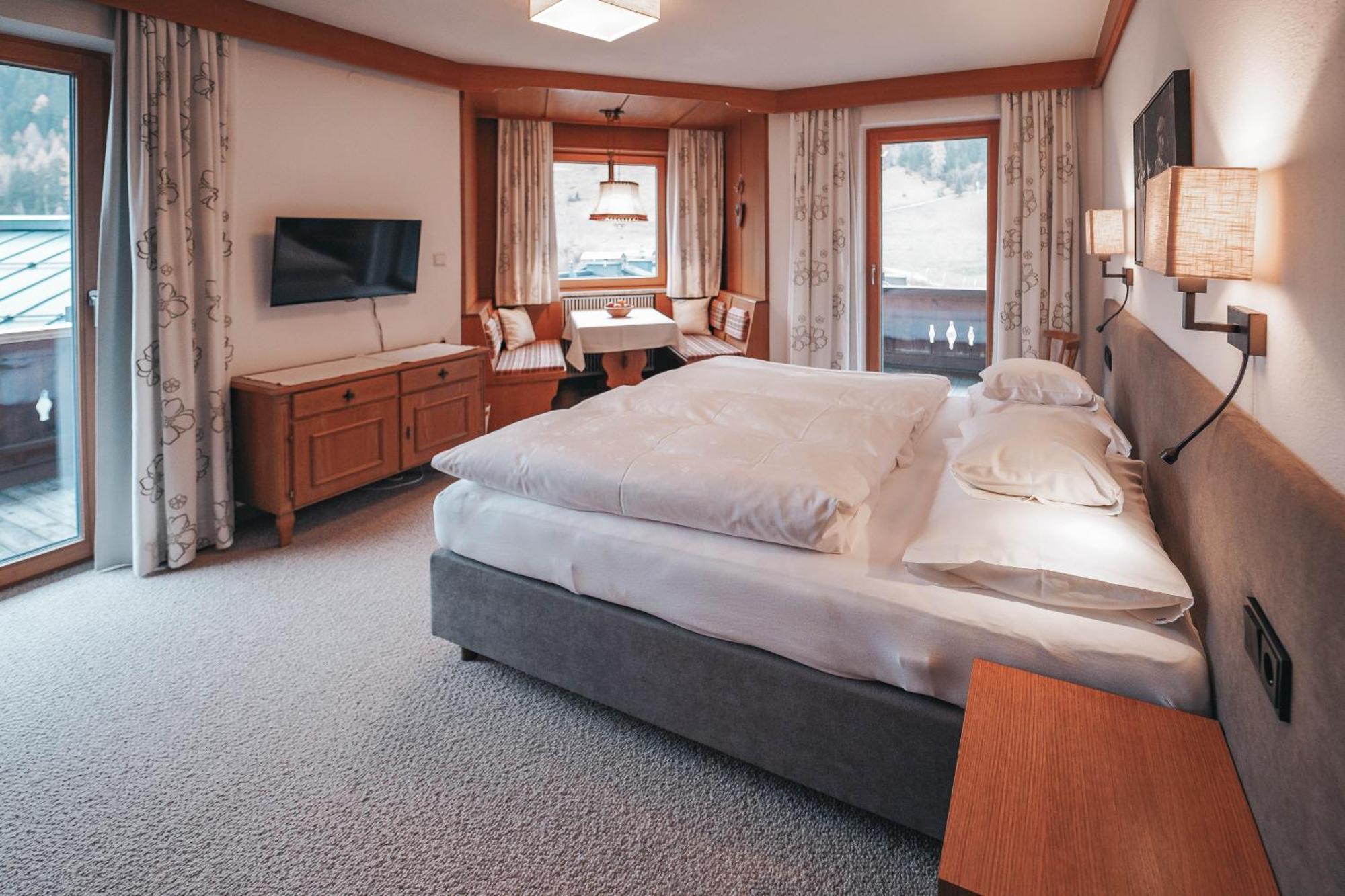 Hotel Garni Almjur Sankt Anton am Arlberg Extérieur photo
