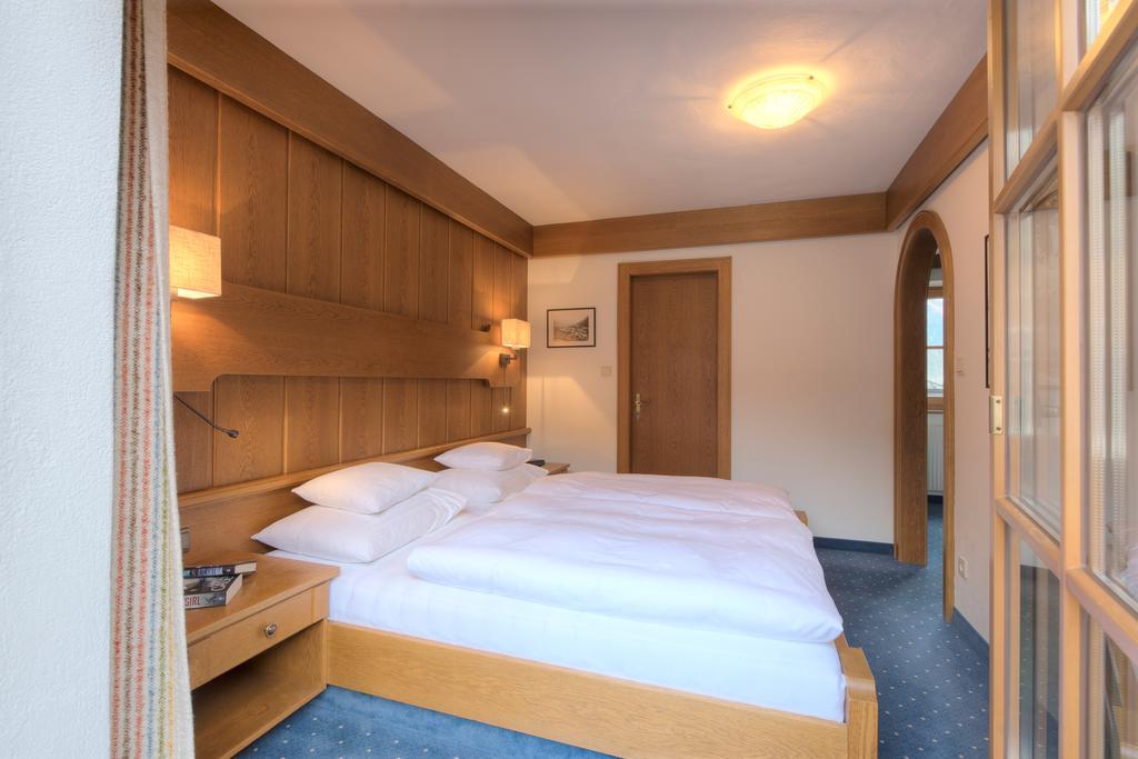 Hotel Garni Almjur Sankt Anton am Arlberg Extérieur photo